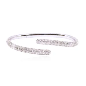 18K WHITE GOLD DIAMOND PAVE BYPASS BANGLE BRACELET - 5.55CTW