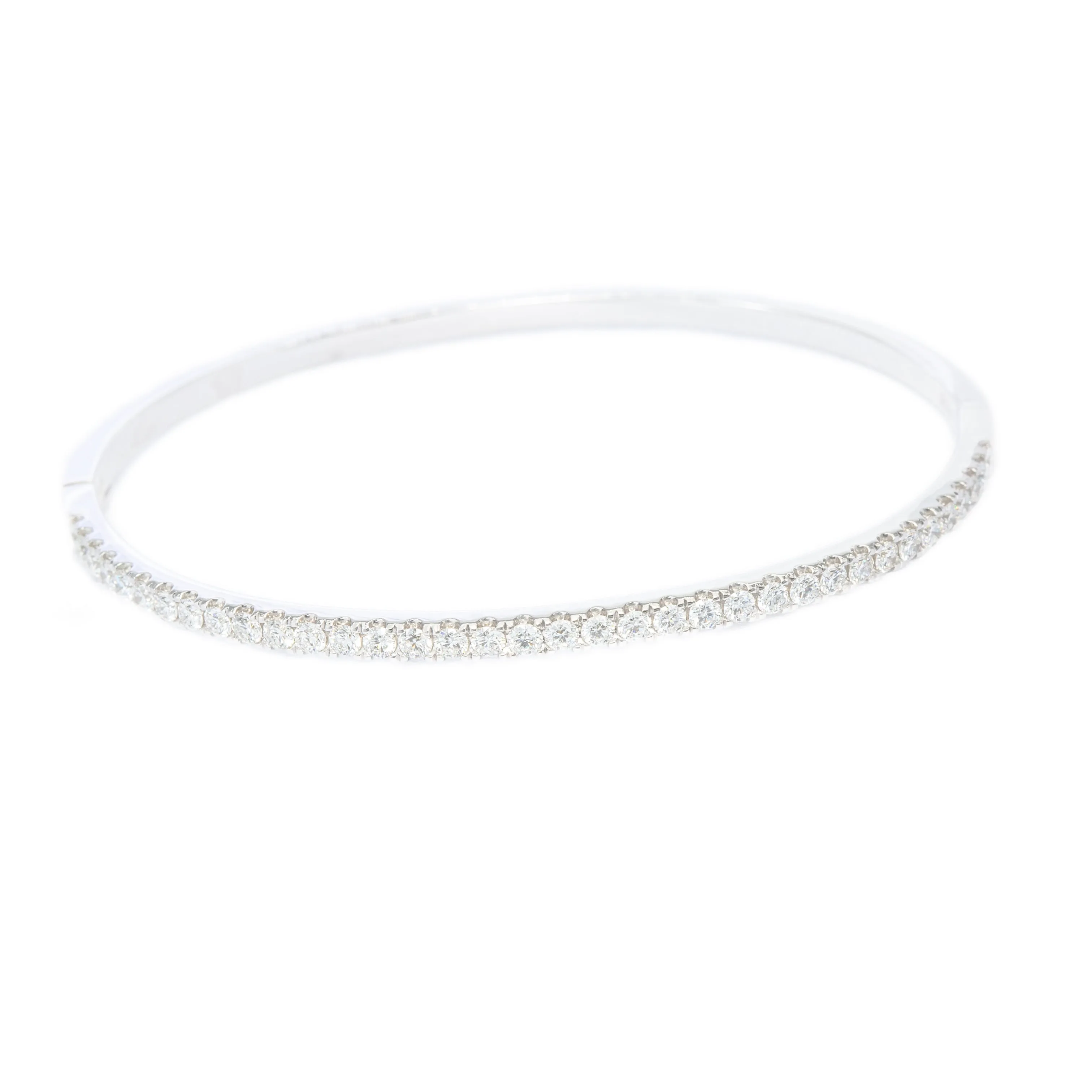 1.95ct 18k White Gold Diamond Bangle