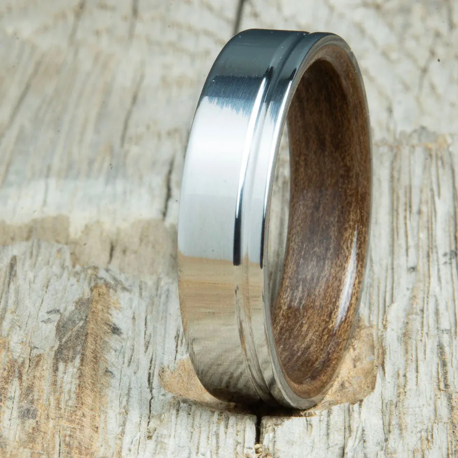 6mm titanium walnut wood lined ring
