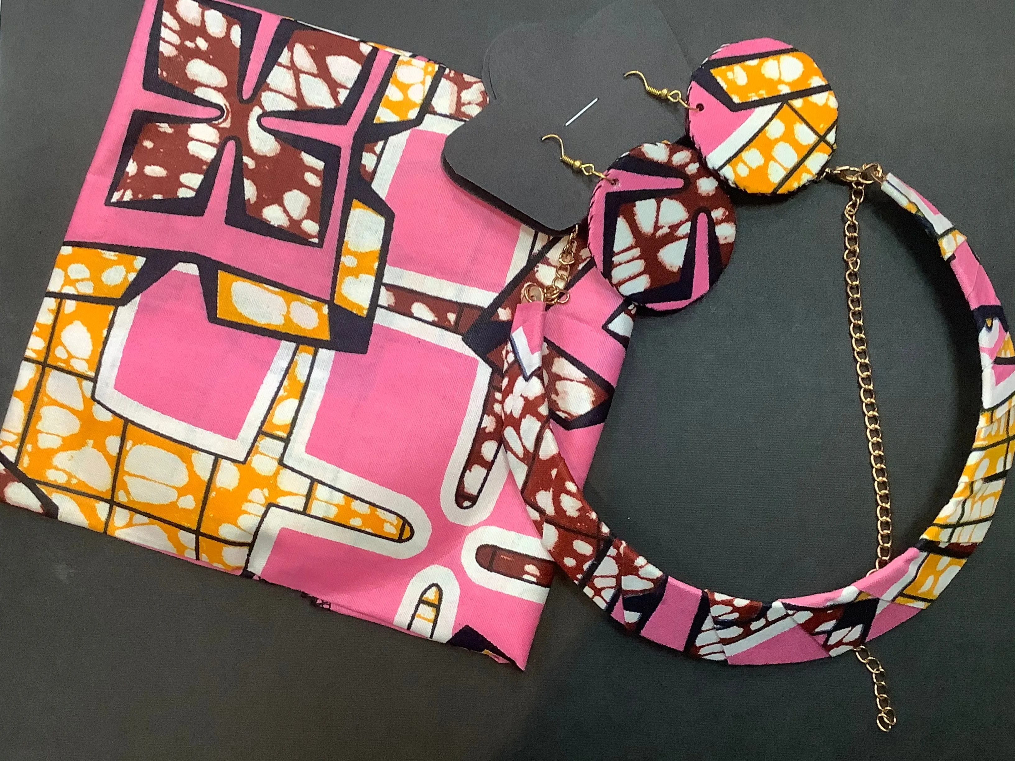 Anaisarts Headwrap, earrings and choker sets