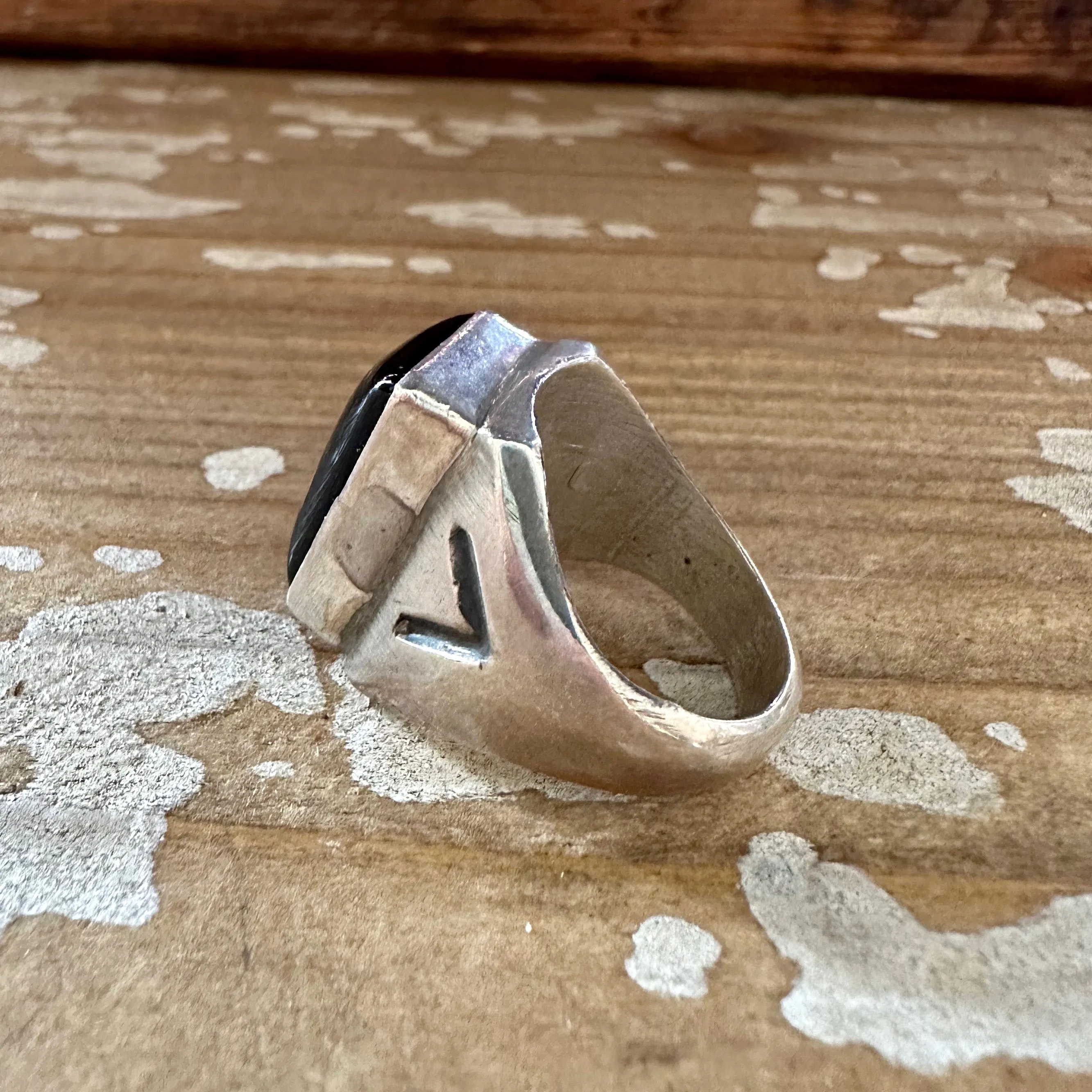BLACK ARROW Chimney Butte Handmade Men's Ring Sterling Silver & Onyx Ring • Size 10 1/4