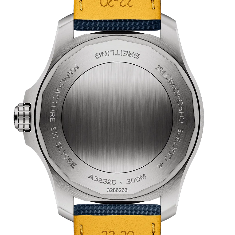 Breitling Avenger GMT 44 A32320101C1X1