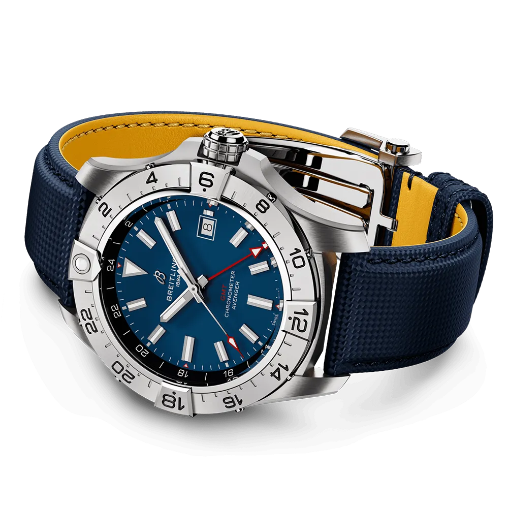 Breitling Avenger GMT 44 A32320101C1X1