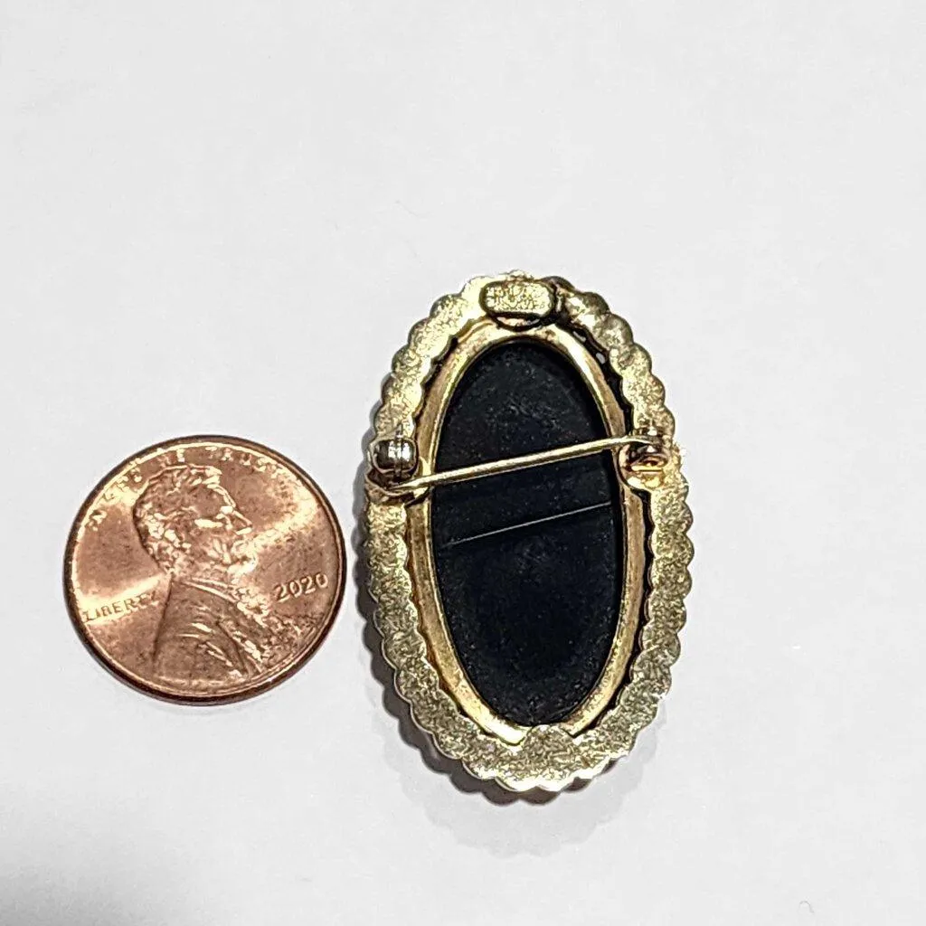 Catamore Pin/Brooch