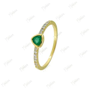 Diamond & 4mm Trillion Emerald Ring in US Size 5