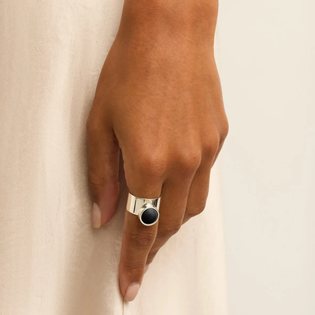 Husk Onyx Ring