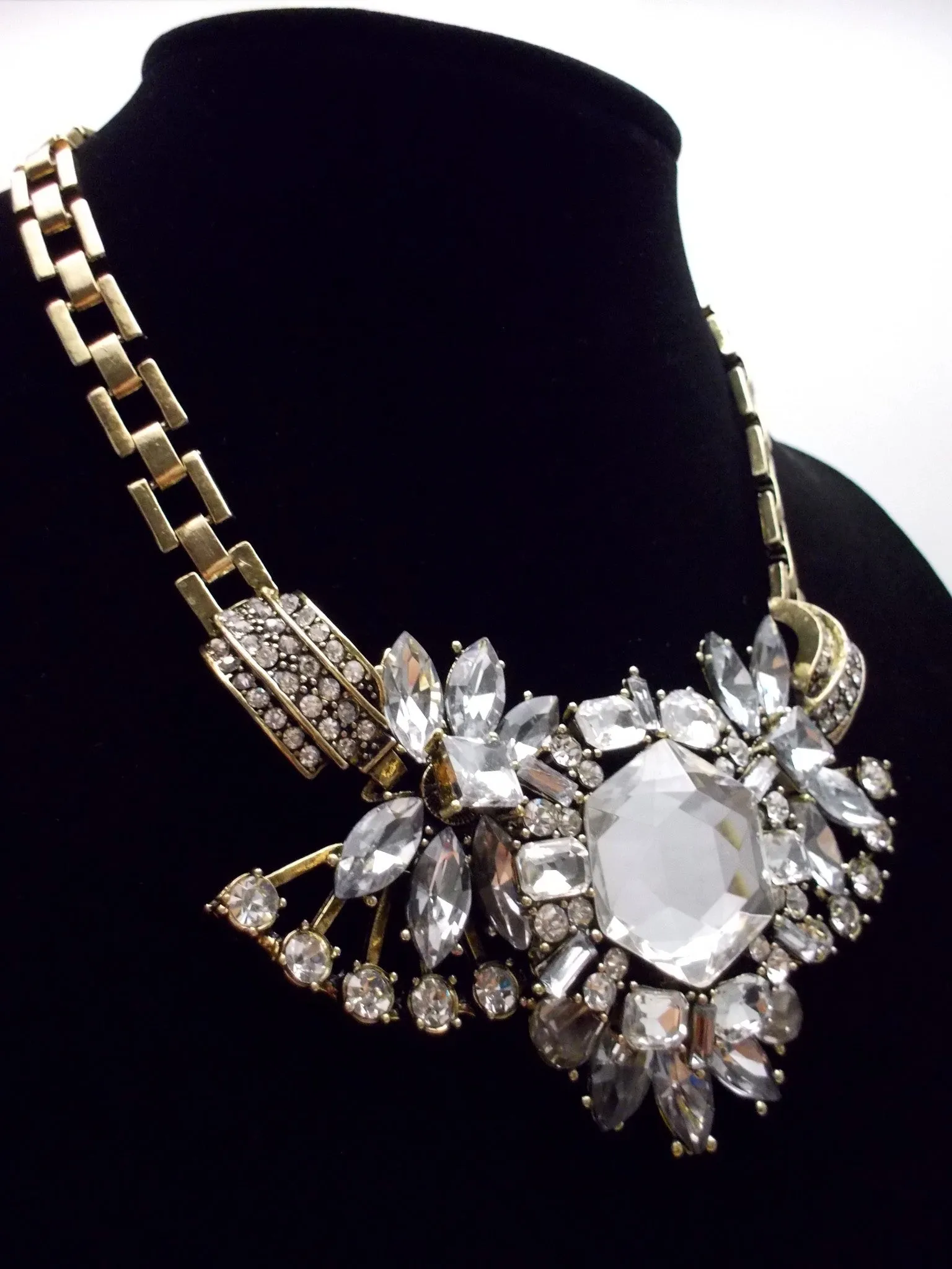 Luxe Crystal Compilation Statement Necklace- Crystal Clear