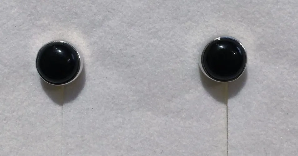 Medium Round Onyx Studs