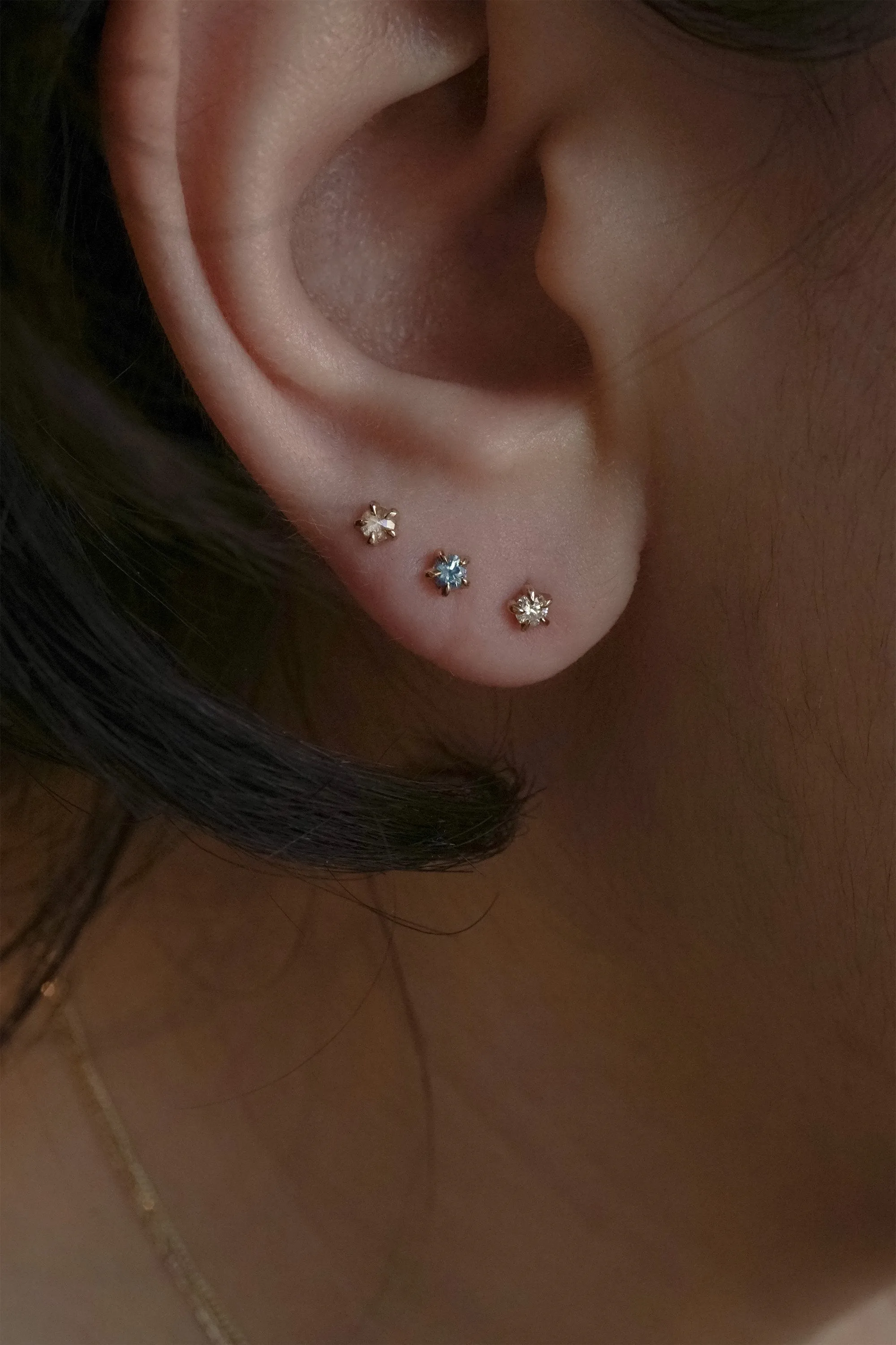 Teal Sapphire Moondew Stud