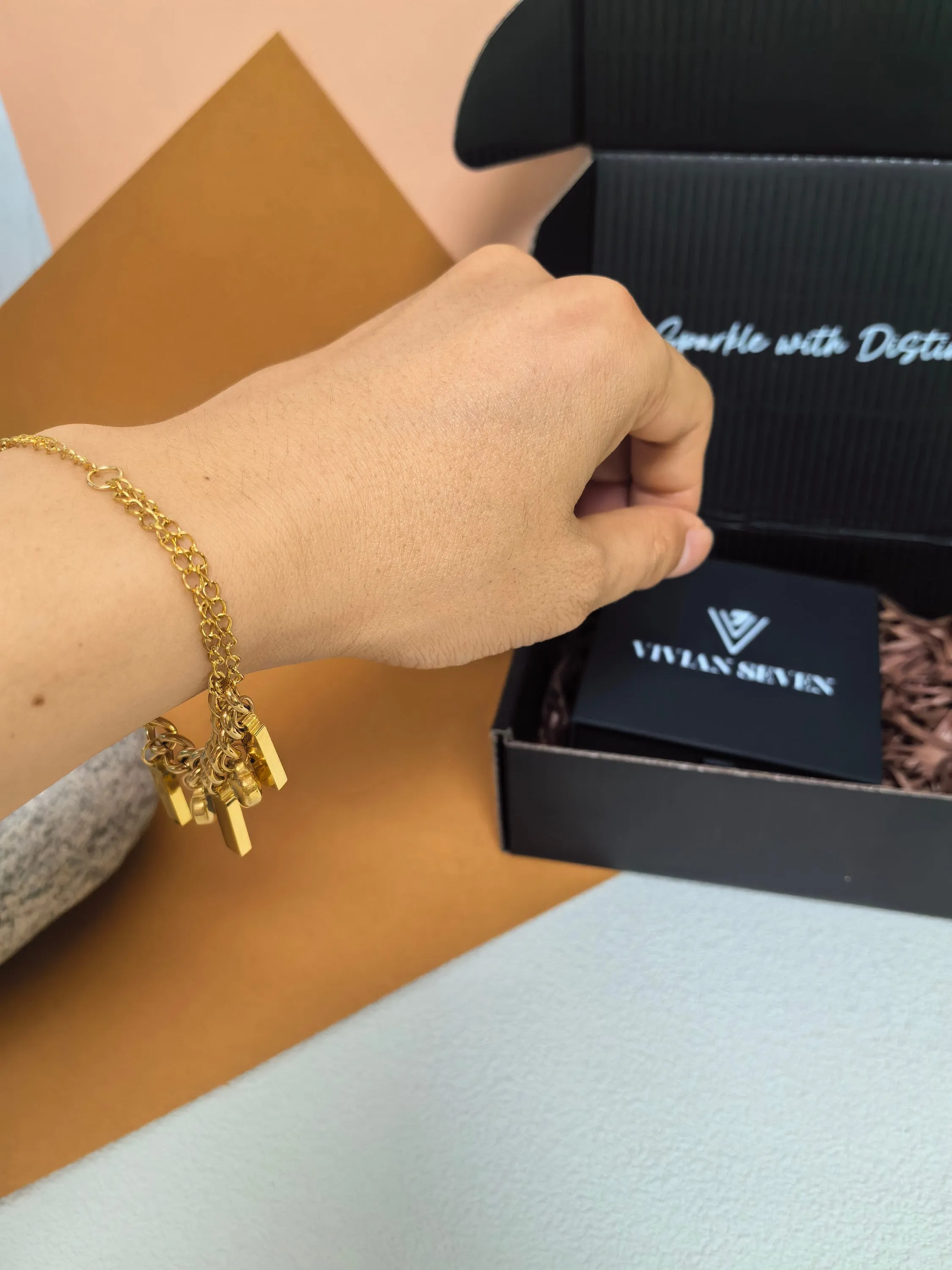 Titanium Steel Gold Link Chain Cuboid Heart Charm Bracelet