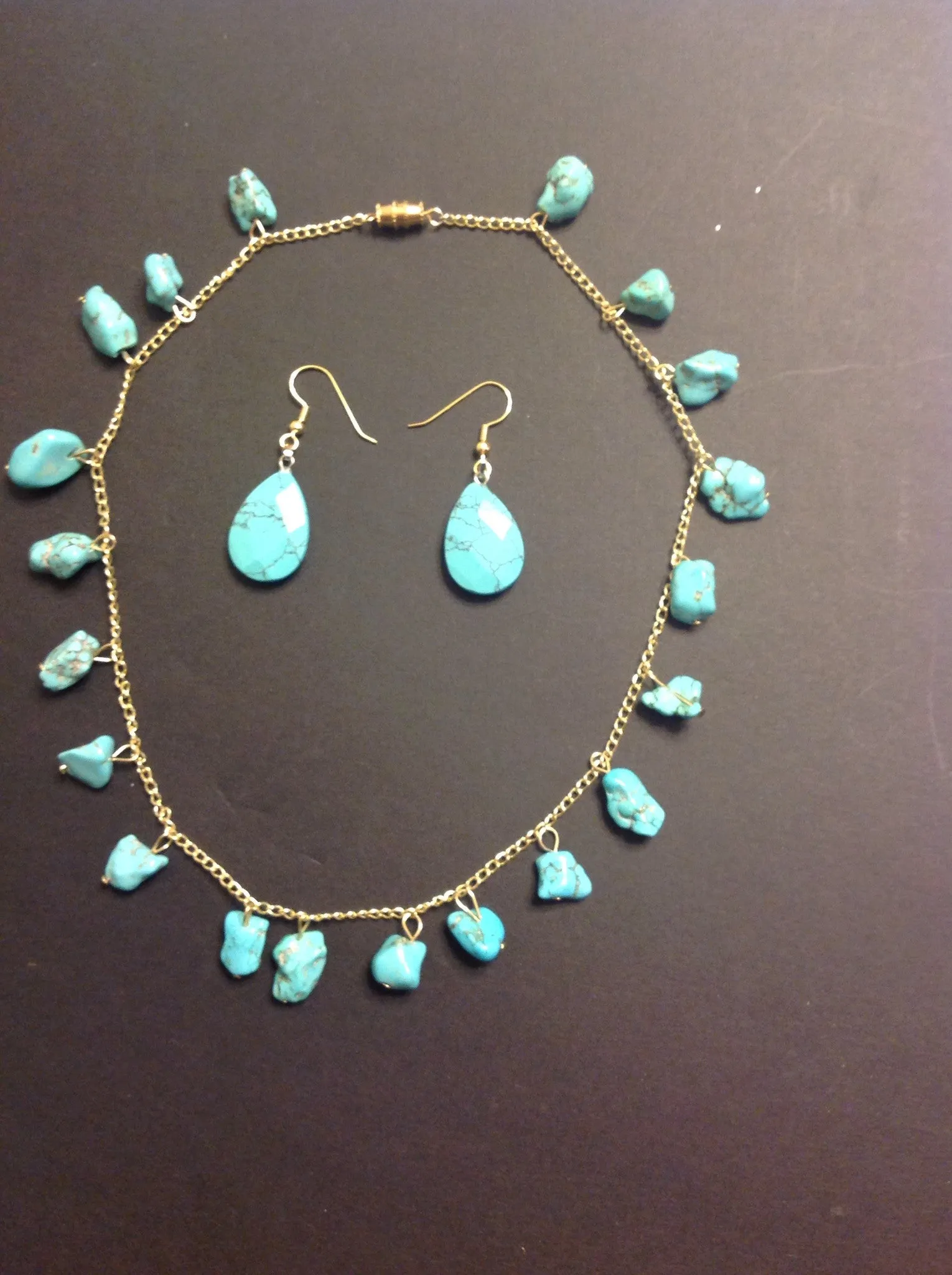 Turquoise  stone necklace with matching earrings