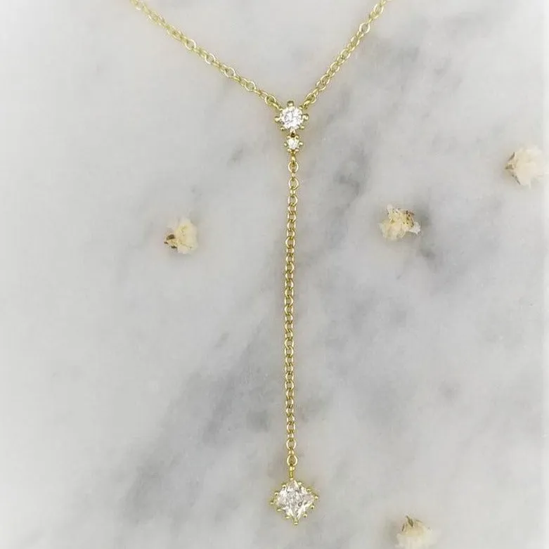 Vivienne Lariat Necklace in Gold